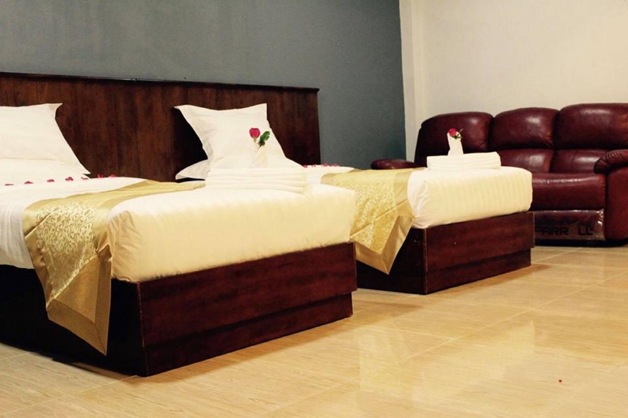 Lanmadaw Plaza Hotel China Town Γιανγκόν Εξωτερικό φωτογραφία