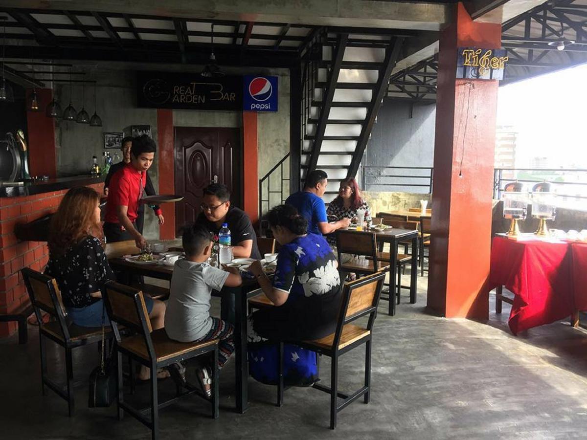 Lanmadaw Plaza Hotel China Town Γιανγκόν Εξωτερικό φωτογραφία