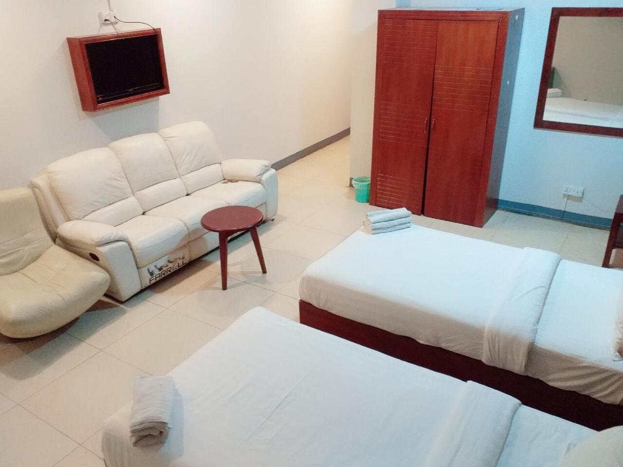 Lanmadaw Plaza Hotel China Town Γιανγκόν Εξωτερικό φωτογραφία
